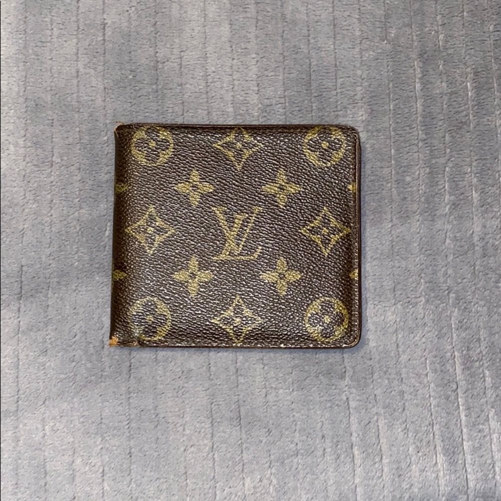 Louis Vuitton Multiple Wallet